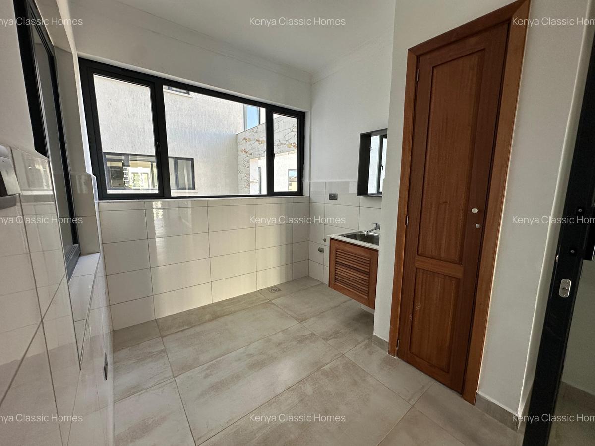 Furnished 3 Bed Apartment with En Suite at Kileleshwa - 6