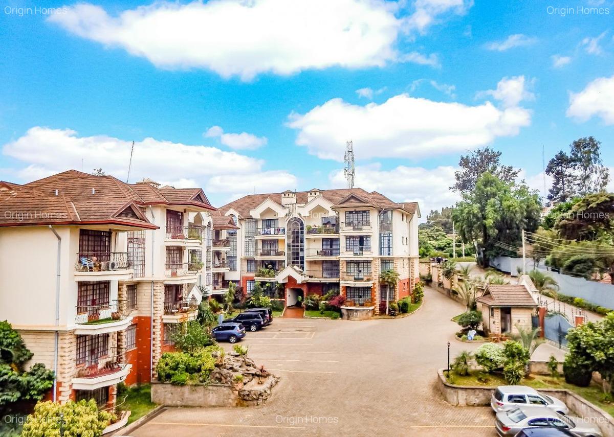 3 Bed Apartment with En Suite at Riverside Drive - 1