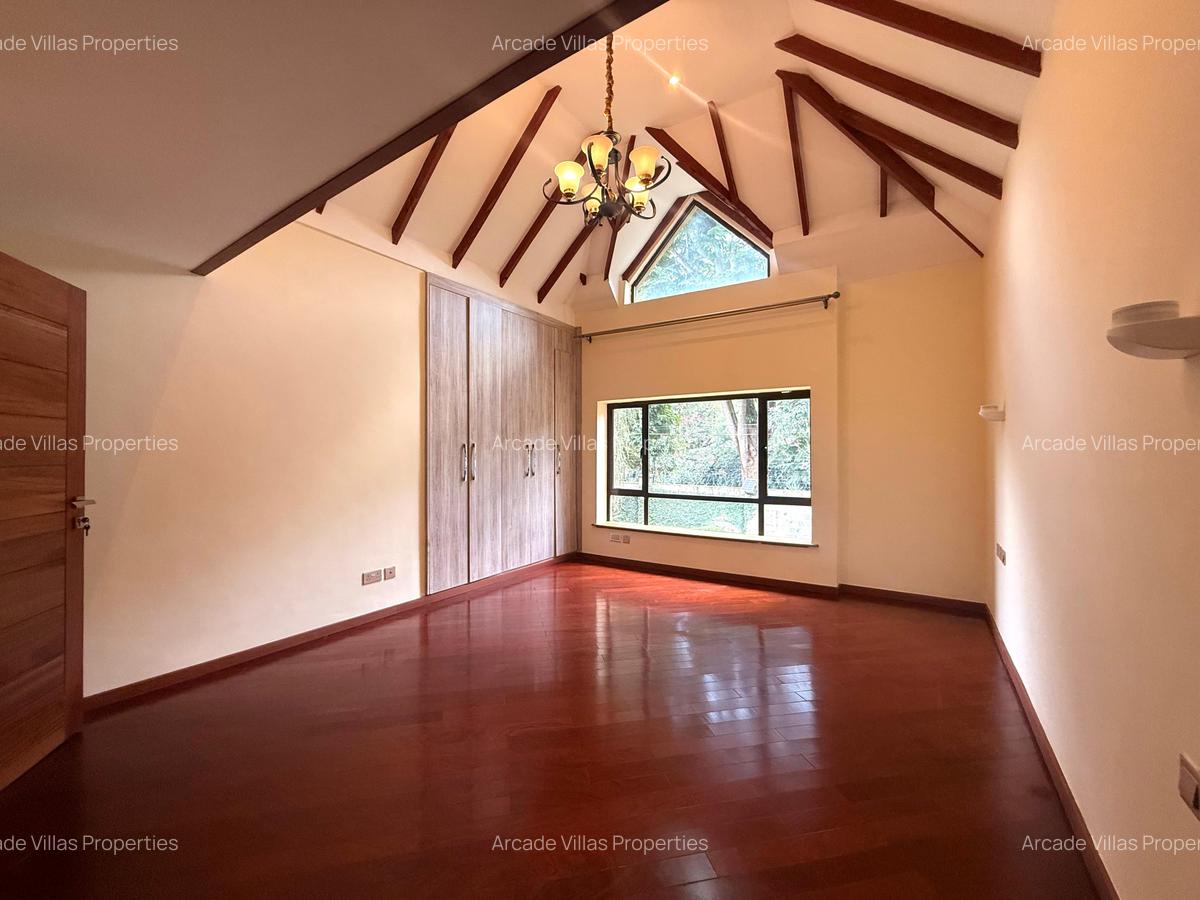 5 Bed Townhouse with En Suite in Lavington - 5