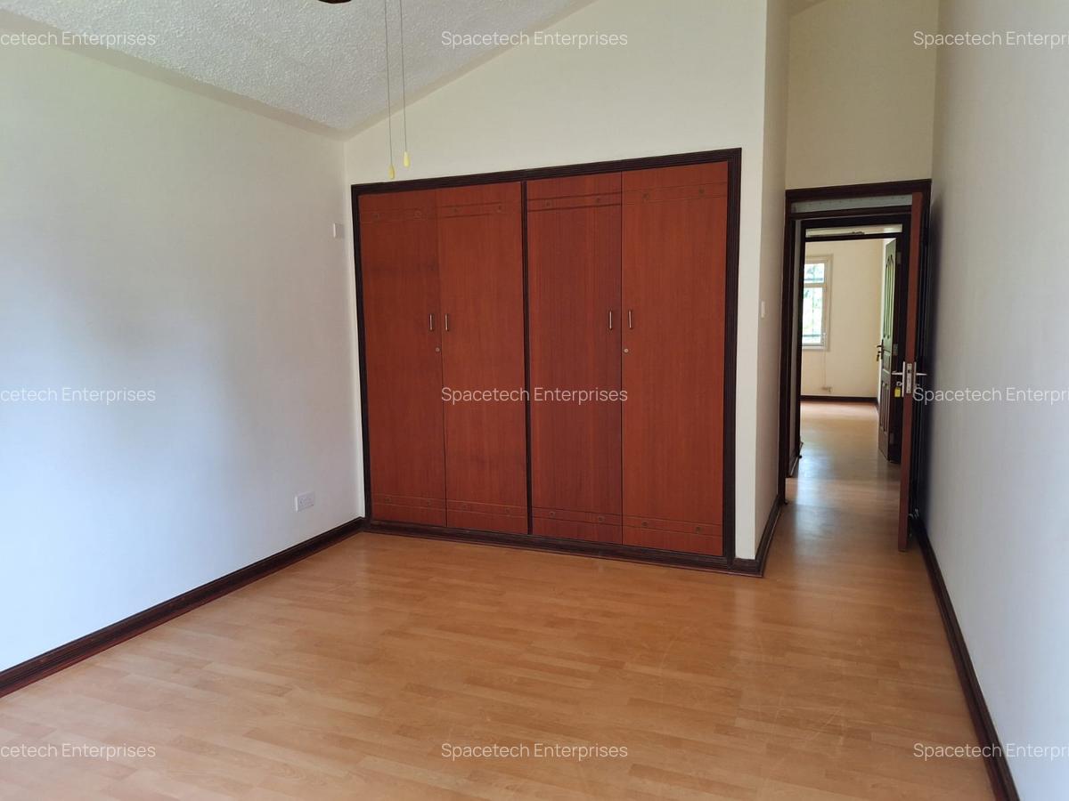 4 Bed Townhouse with En Suite in Muthaiga - 14