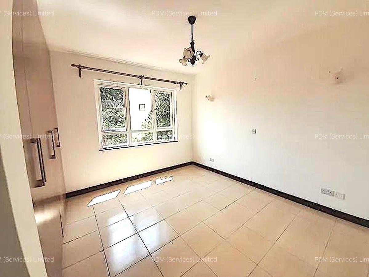 2 Bed Apartment with En Suite in Brookside - 3