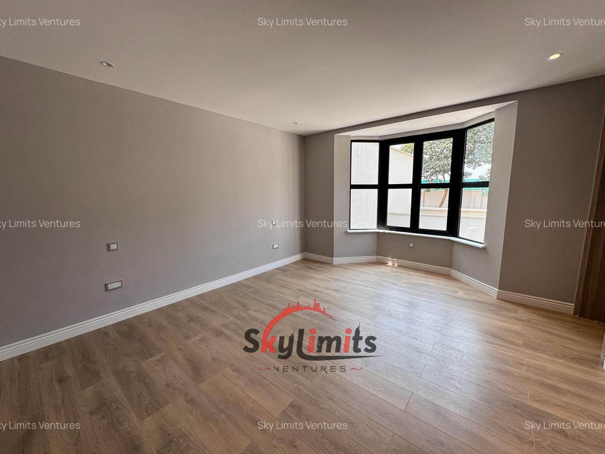 4 Bed Townhouse with En Suite in Runda - 9