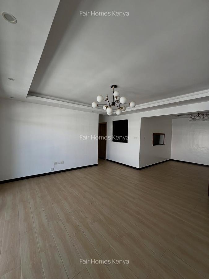 3 Bed Apartment with En Suite at Valley Arcade - 3