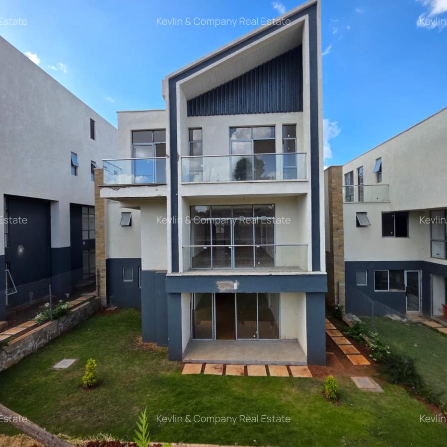 4 Bed Townhouse with En Suite in Kiambu Road - 2
