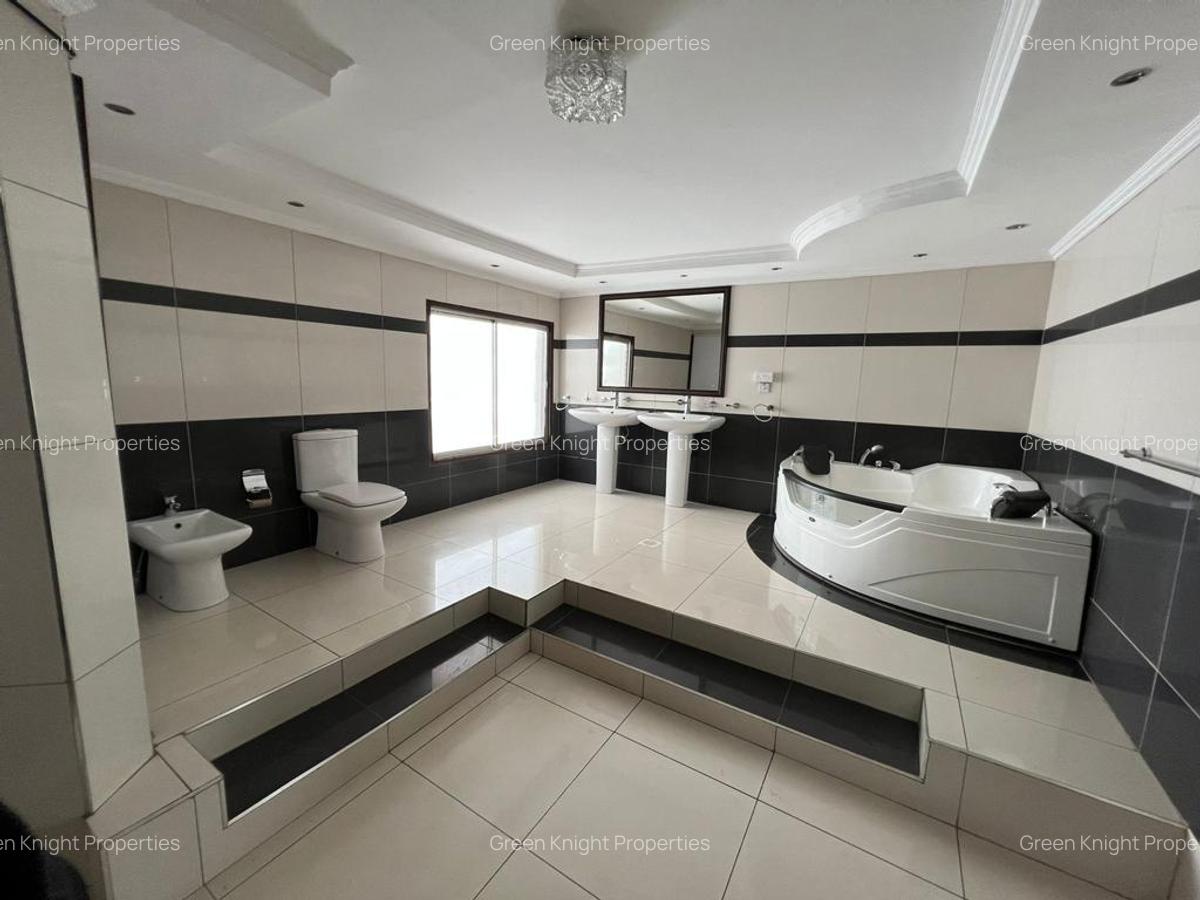 Serviced 4 Bed Apartment with En Suite in Westlands Area - 2