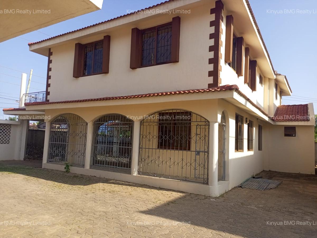 4 Bed Villa with En Suite in Nyali Area - 5