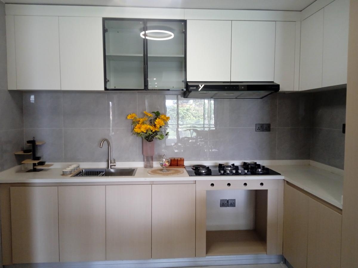 Serviced 3 Bed Apartment with En Suite at Riverside Drive - 6