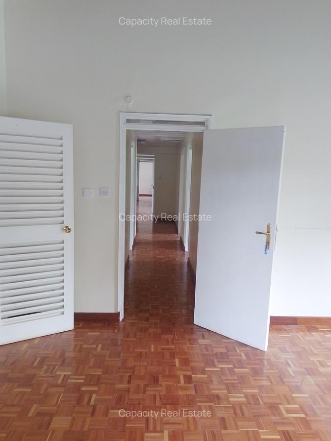 4 Bed Townhouse with Garden in Runda - 17