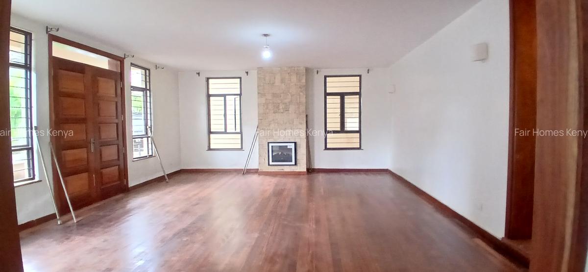 5 Bed Townhouse with En Suite at Lavington Green - 14