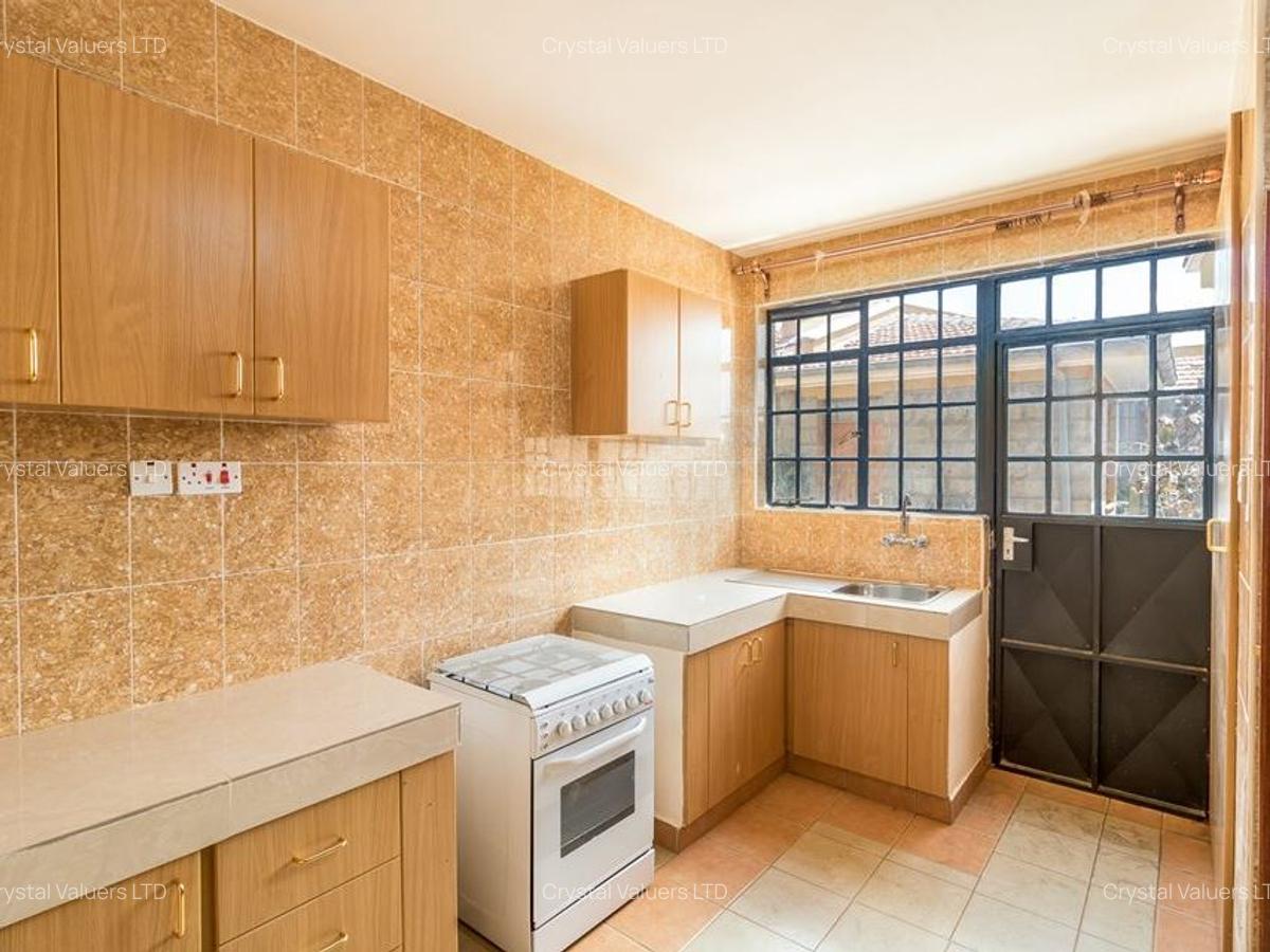 4 Bed Townhouse with En Suite at Kenpipe Gardens - 5