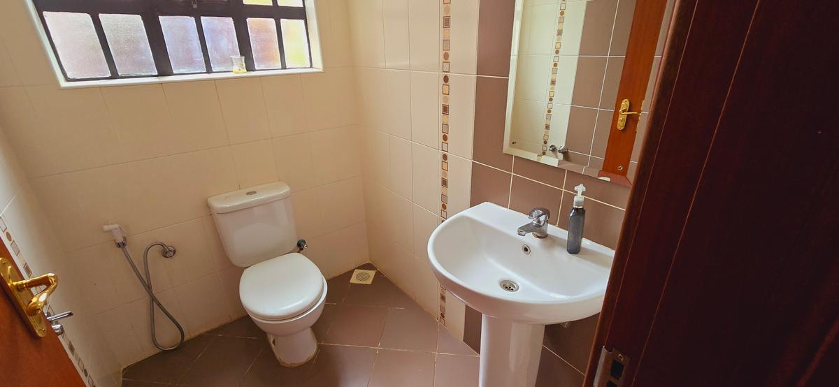 4 Bed Townhouse with En Suite at Convent Drive - 6