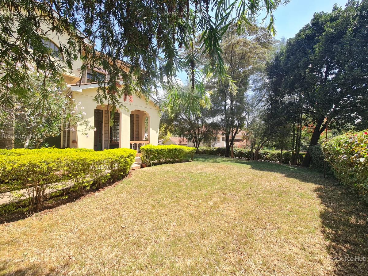 4 Bed House with En Suite at Bomas - 3