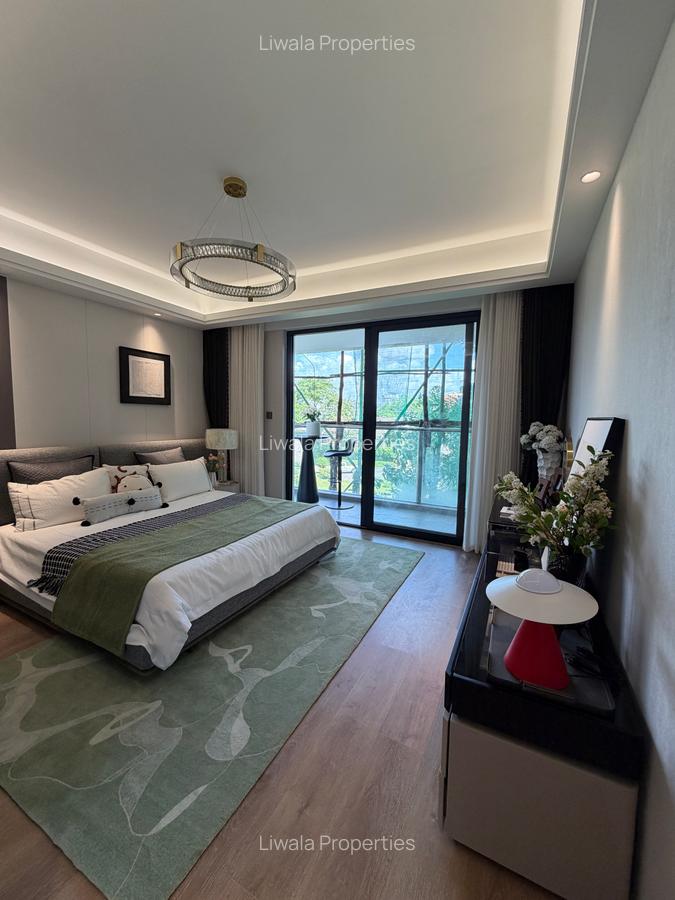 3 Bed Apartment with En Suite at `` - 18