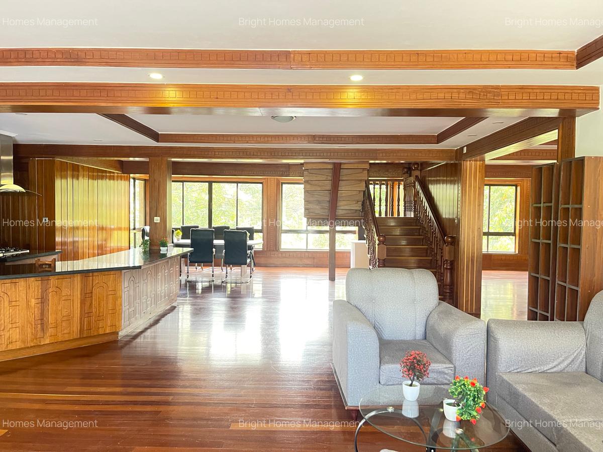 9 Bed Villa with En Suite in Westlands Area - 7