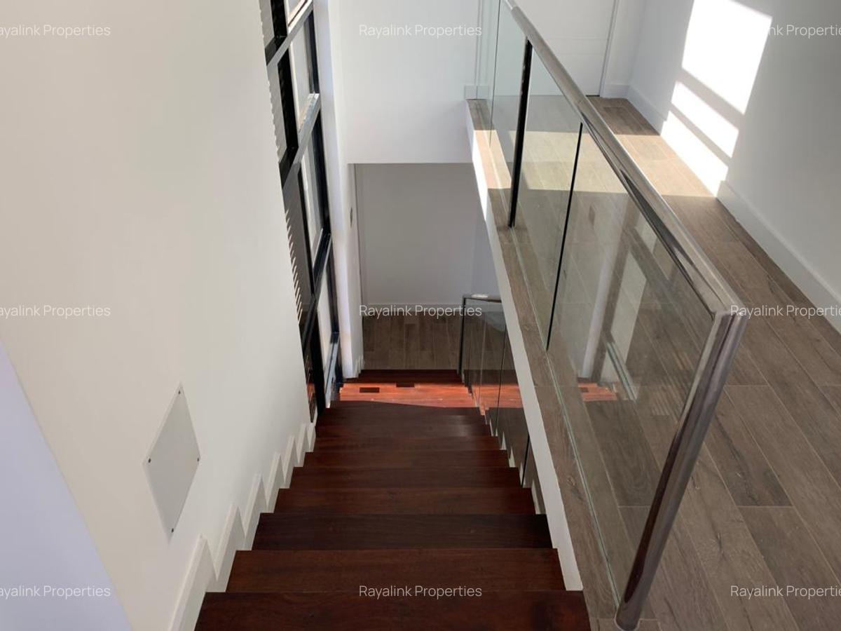 4 Bed Townhouse with En Suite at Loresho Ridge - 16