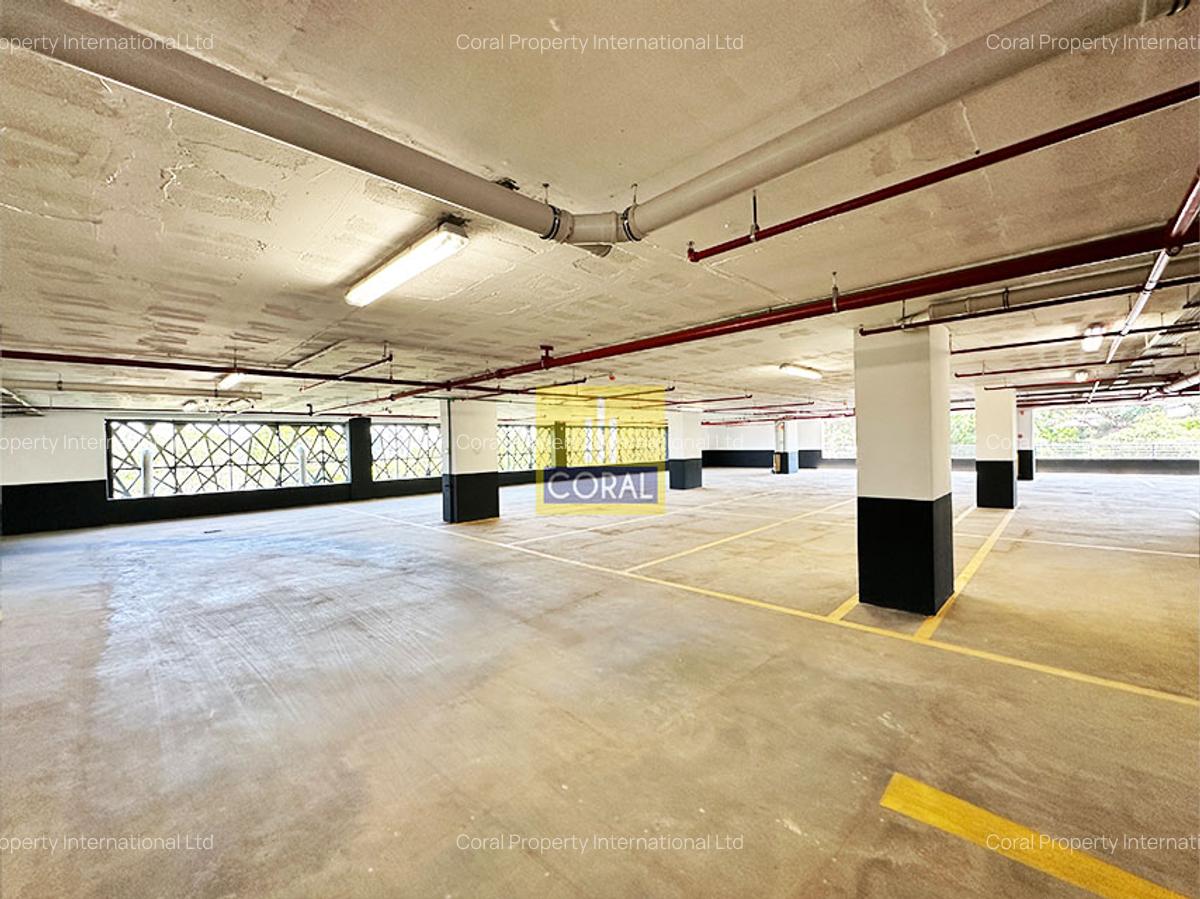 Office with Backup Generator in General Mathenge - 19