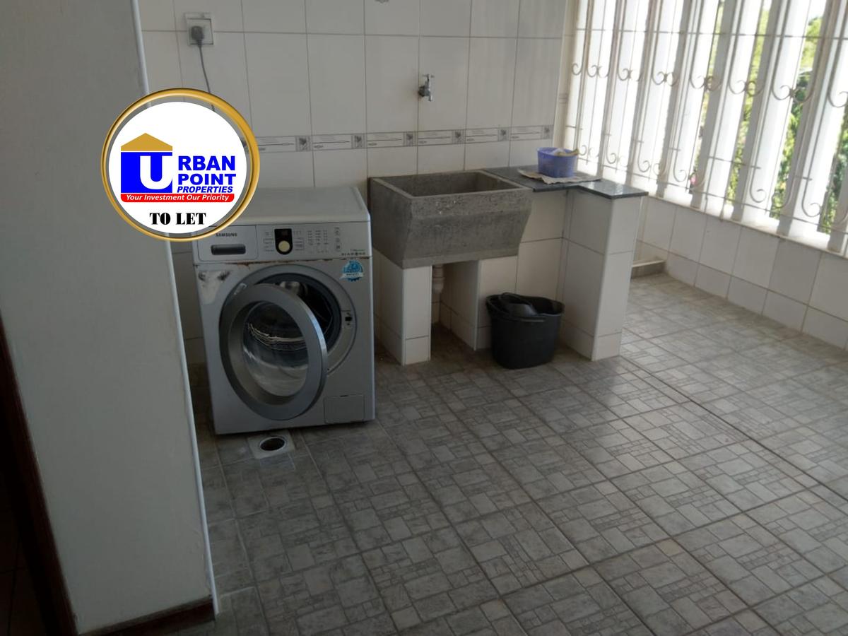 Furnished 3 Bed Apartment with En Suite in Nyali Area - 14