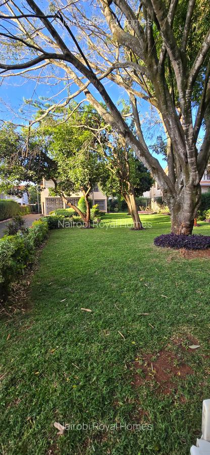 5 Bed House with En Suite at Runda Road - 12