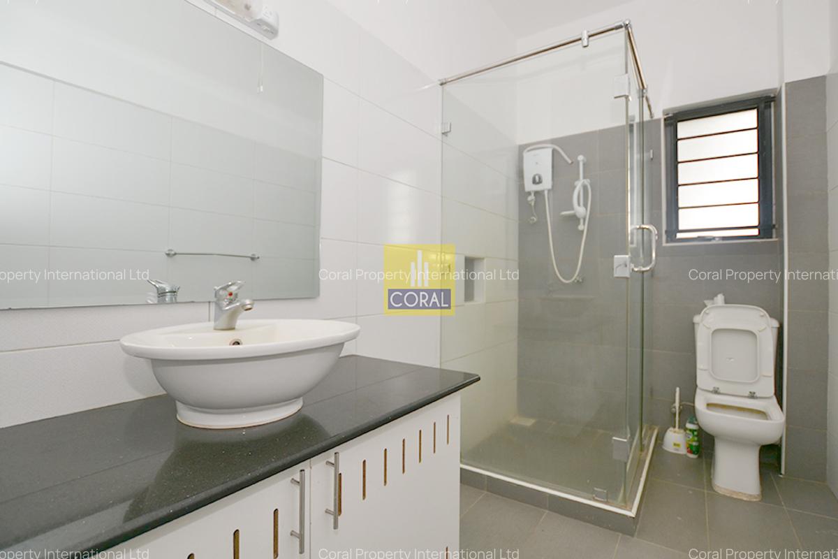 3 Bed Apartment in Rhapta Road - 12