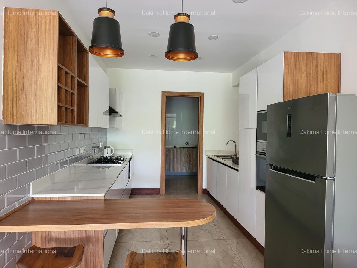 Furnished 2 Bed Apartment with En Suite in Parklands - 6