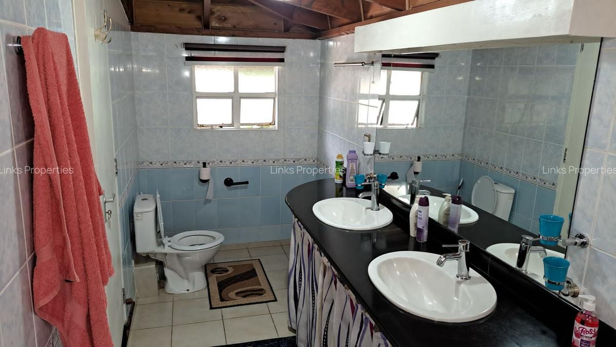 3 Bed House with En Suite at Hardy Area - 9