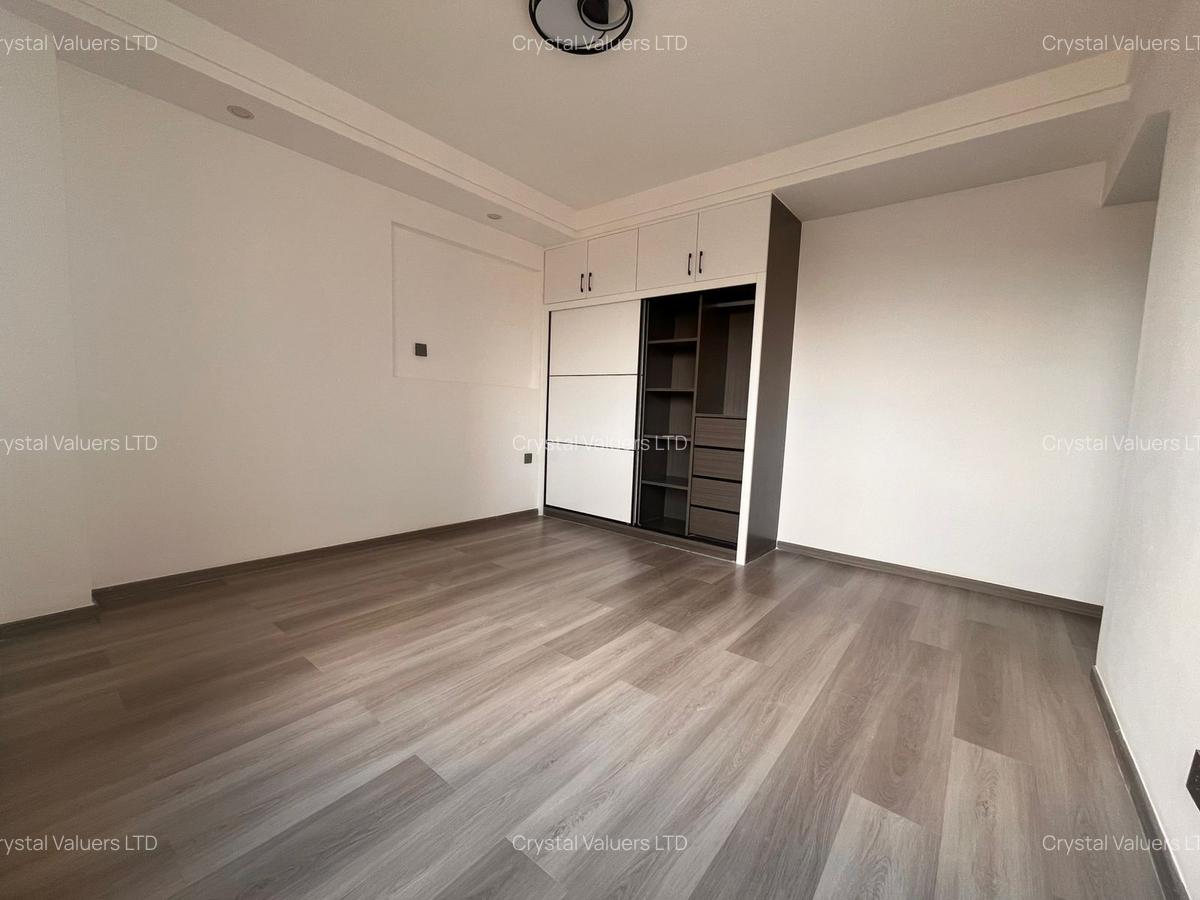 2 Bed Apartment with En Suite in Westlands Area - 3