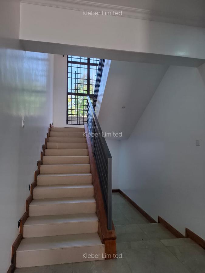 5 Bed House with En Suite at Kikuyu - 16