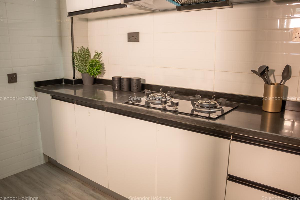 2 Bed Apartment with En Suite in Lavington - 14