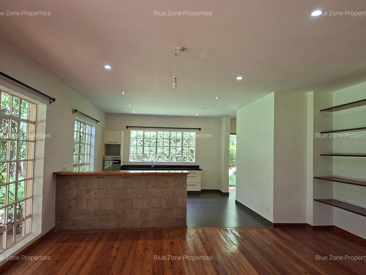 3 Bed Villa with En Suite at Off Ridgeways Rd - 7