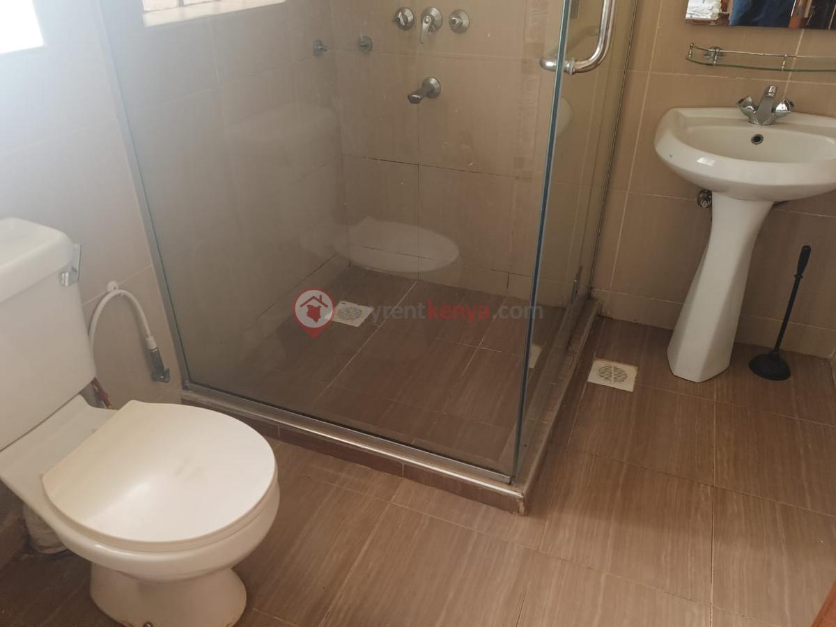 3 Bed House with Gym at Lonetree - 18