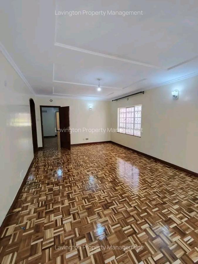 4 Bed Townhouse with En Suite at Lavington Green - 2