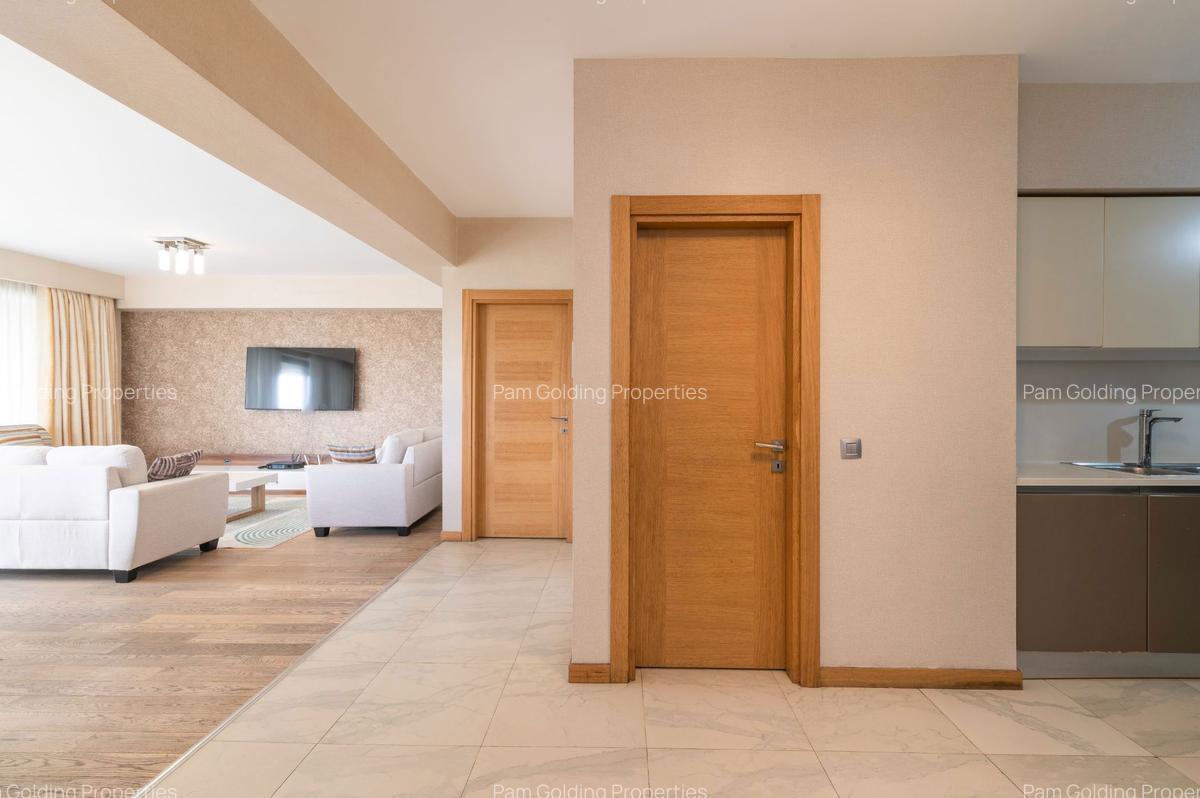 Furnished 3 Bed Apartment with En Suite in Kileleshwa - 12