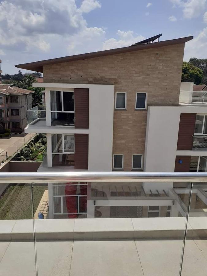 4 Bed Townhouse with En Suite in Lavington - 10