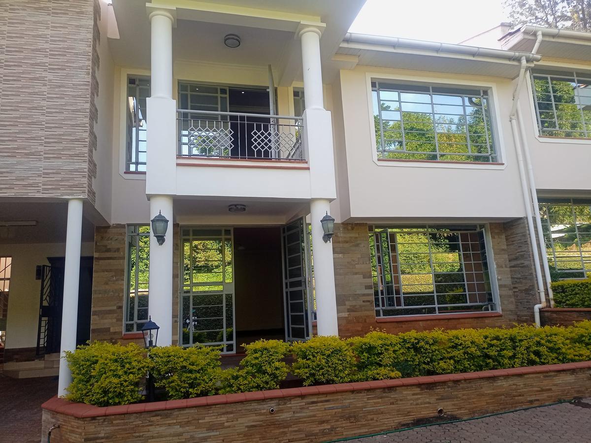 5 Bed House with En Suite at Spring Valley - 1