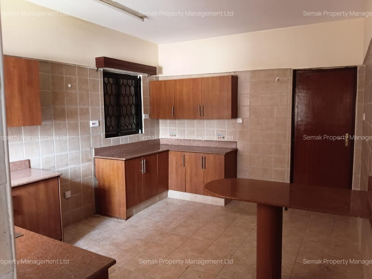 3 Bed Apartment with En Suite in Westlands Area - 15