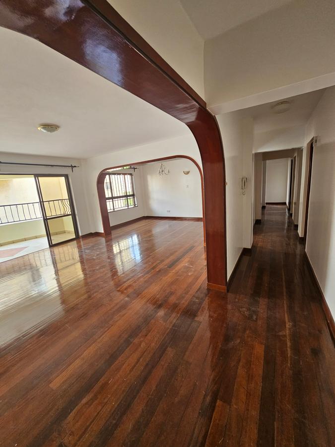 3 Bed Apartment with En Suite at Lavington - 3