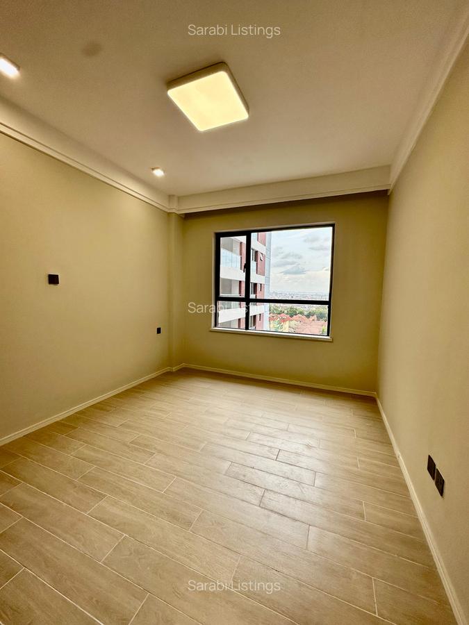 1 Bed Apartment with En Suite in Lavington - 4