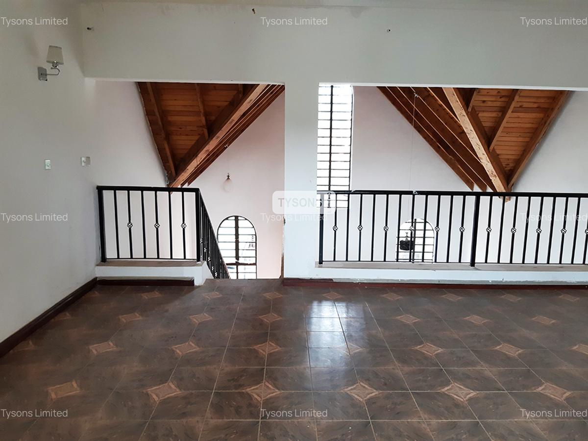 7 Bed House with En Suite in Runda - 6