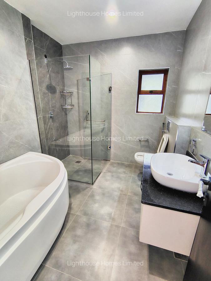 Furnished 3 Bed Apartment with En Suite at Kileleshwa - 10