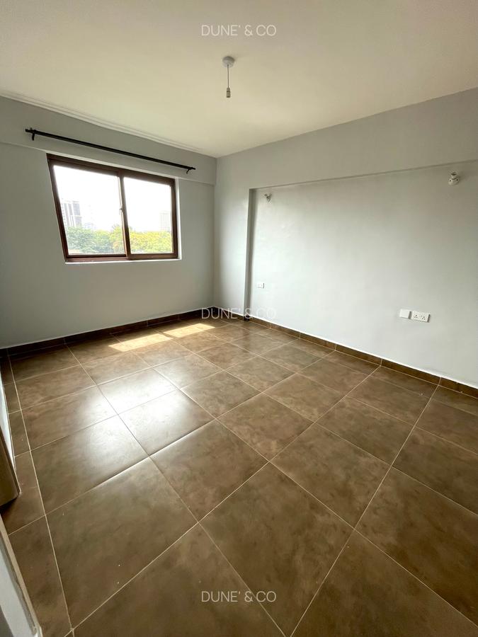 Serviced 2 Bed Apartment with En Suite in Westlands Area - 8
