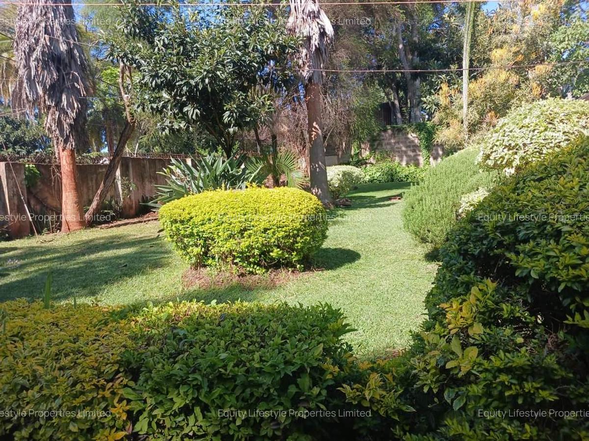 Commercial Property with Service Charge Included in Lavington - 2