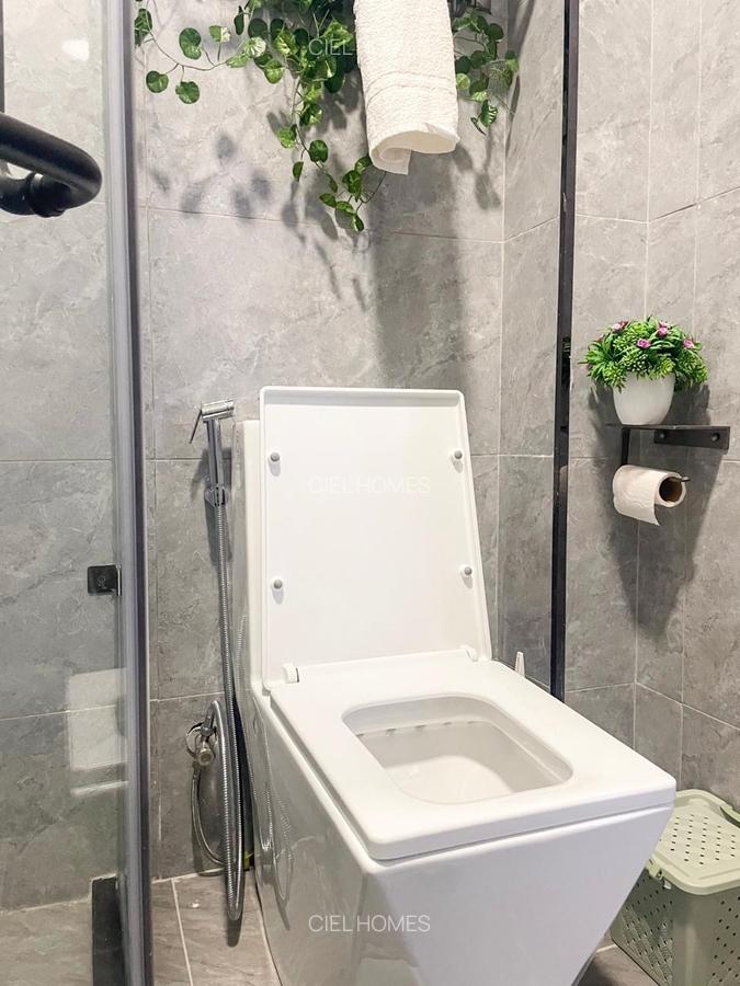 Serviced 1 Bed Apartment with En Suite in Lavington - 6