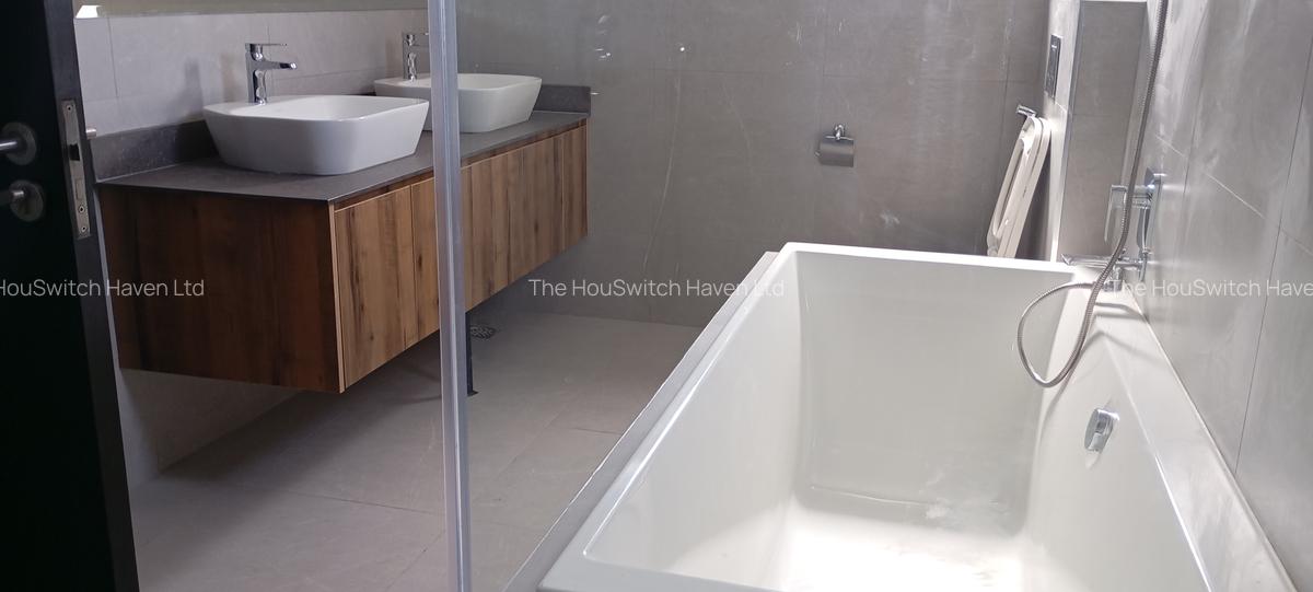 5 Bed Apartment with En Suite at Off General Mathenge - 14