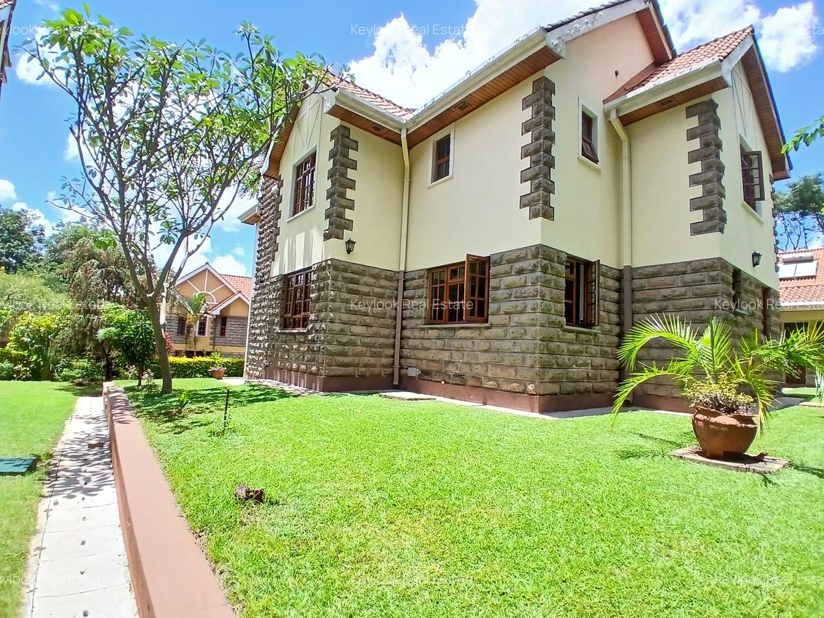 4 Bed Townhouse with En Suite at Lavington Green - 1