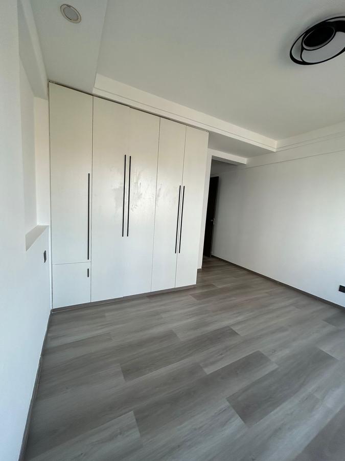 2 Bed Apartment with En Suite in Lavington - 4