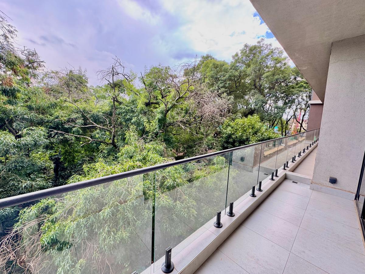 Furnished 2 Bed Apartment with En Suite in Brookside - 6