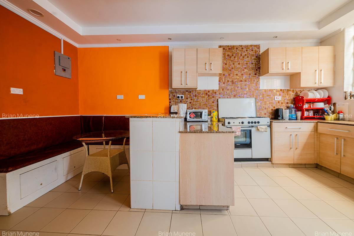 7 Bed Townhouse with En Suite at Nyeri Rd - 5