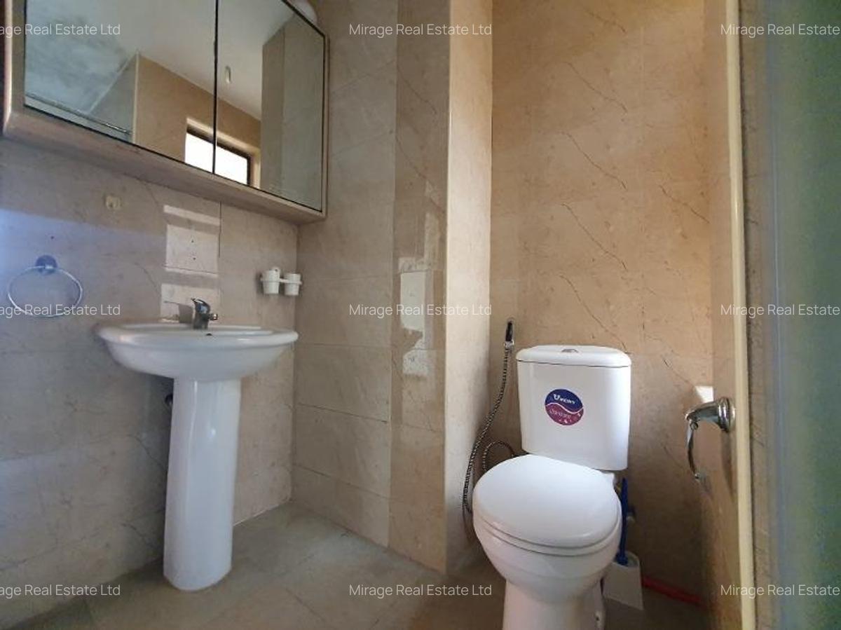 3 Bed Apartment with En Suite in Parklands - 4