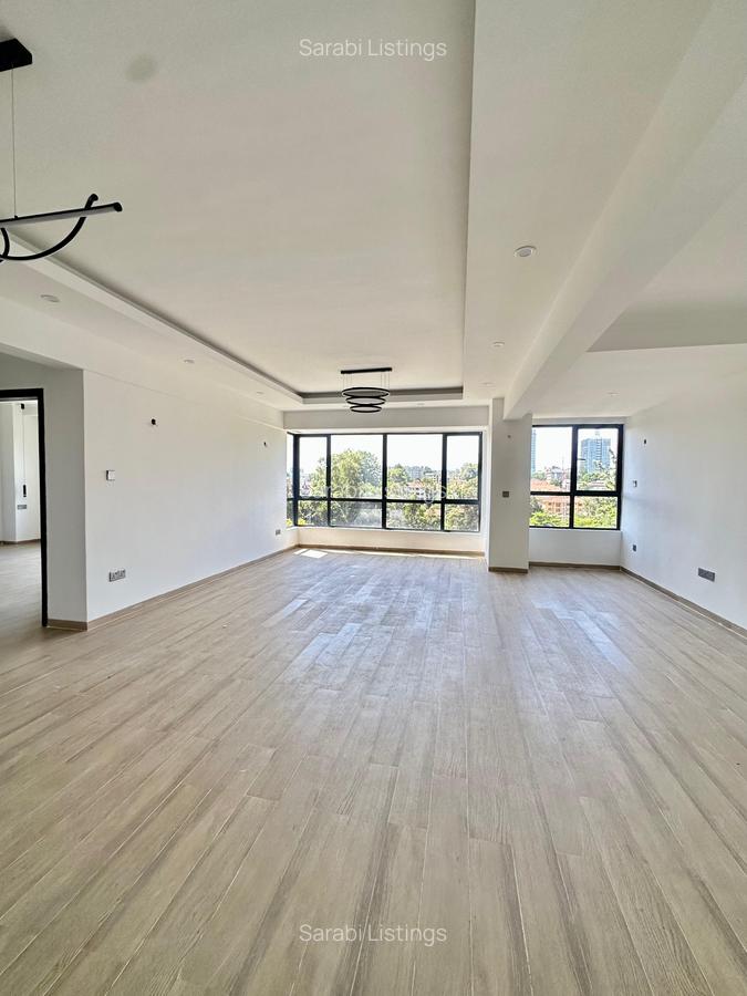 4 Bed Apartment with En Suite in Westlands Area - 1