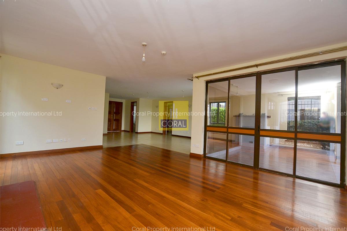 4 Bed House with Swimming Pool in Runda - 4